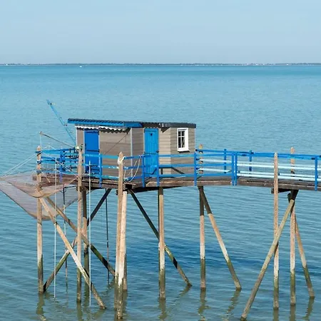 度假居 Comfortable Stay, Sea & Within Walking Distance *