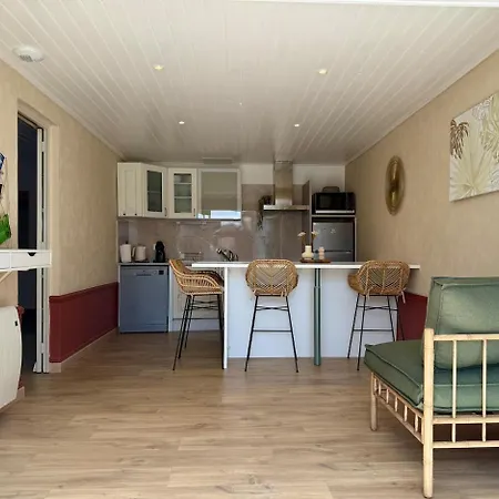 Comfortable Stay, Sea & Within Walking Distance