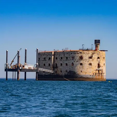Comfortable Stay, Sea & Within Walking Distance
