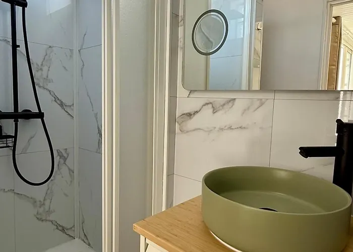 Comfortable Stay, Sea & Within Walking Distance